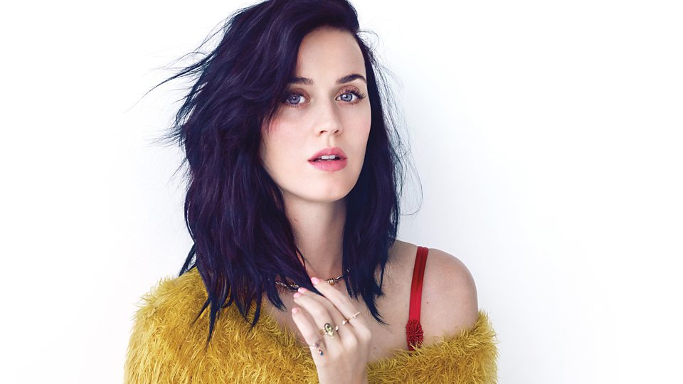 Katy Perry age, Birthday, Height, Net Worth, Family, Salary