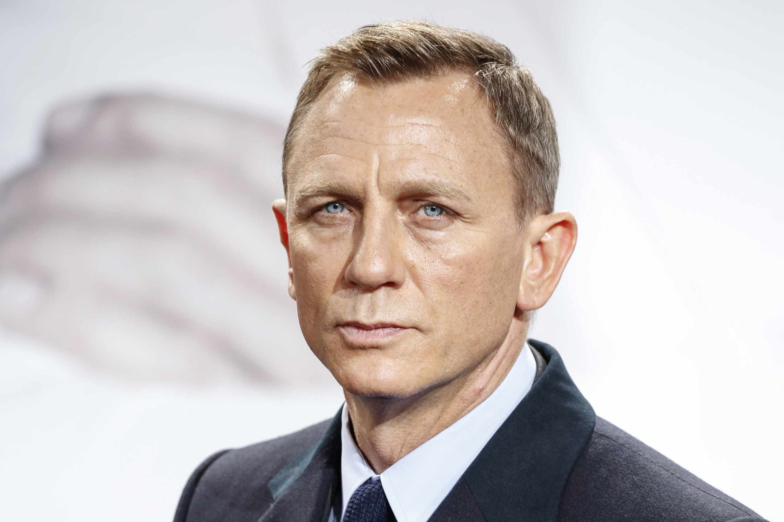 Daniel Craig Haircut: Get That perfect Classy Bond Look