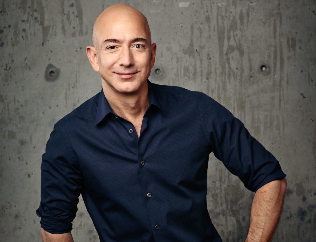 Zo markeerde de verjaardagswens van de vriendin van Jeff Bezos zijn 58e verjaardag